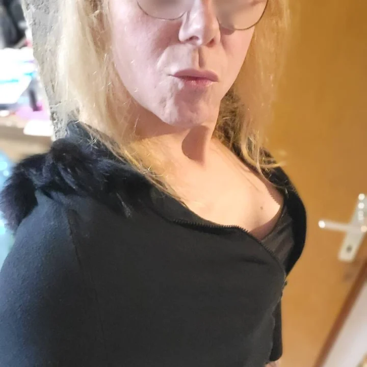 Portrait — Lady Kathy